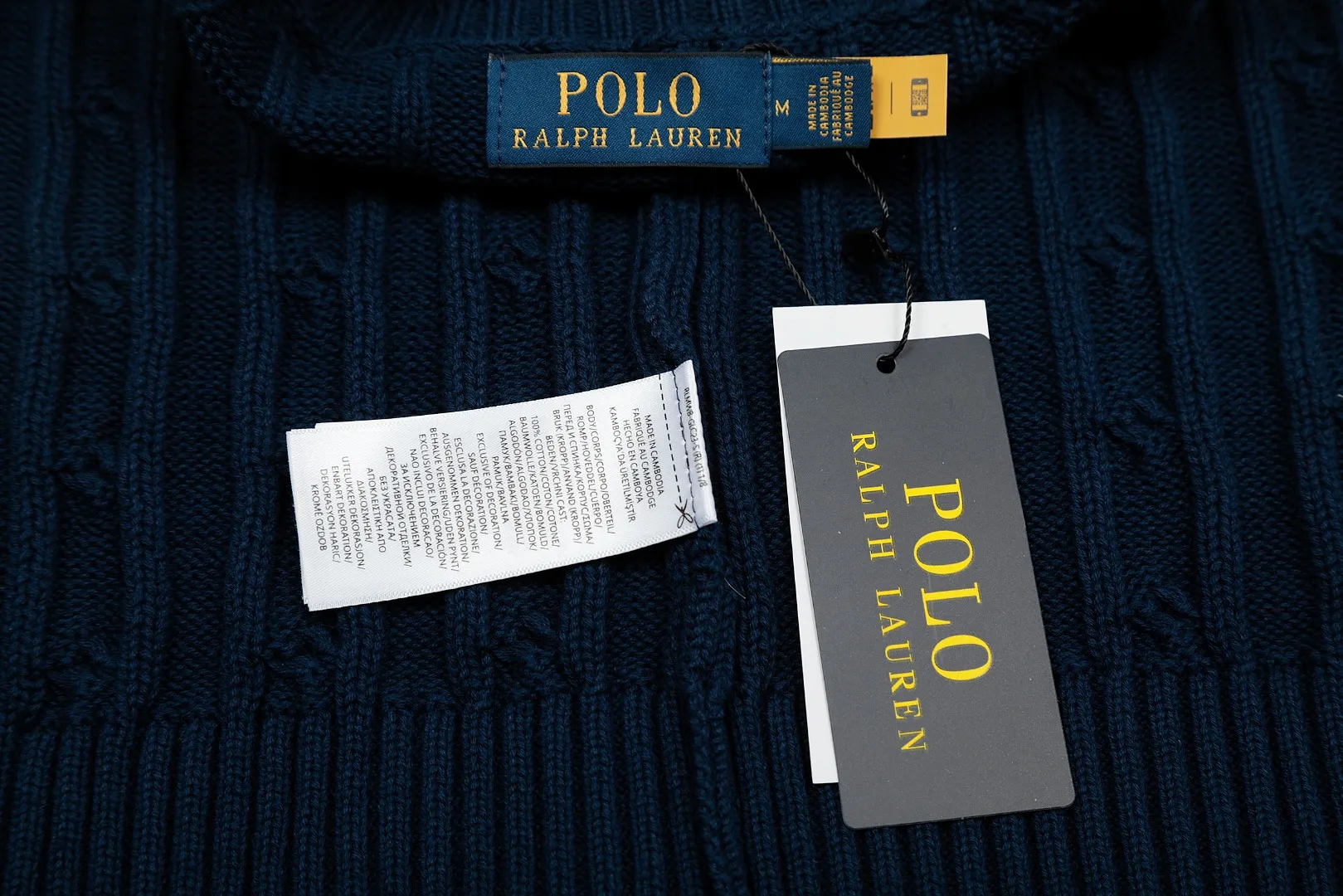 🅿️160 "Top quality" Style number: DS002# (not off the shelves all year round) [Ralph Lauren round neck solid color pony embroidered logo knitted short sleeves] ✅Ralph Lauren classic basic versatile knitted short sleeves for all seasons ✅Main supplier platform live broadcast Wholesale entities Replenish when out of stock Not off the shelves ✅ZP quality 1:1 version Scan the code to enter the GF website Counter quality ✅Detailed quality is the only one in Guangzhou Imported quality cotton yarn, focusing on high-end, cost-effective, good quality needless to say ✅The version is restored to the original order, the maximum size can be worn up to 160 pounds, loose, comfortable and stress-free ✅The upper body is simple and easy to match, a must-have for goddess ootd, good-looking clothes are never picky, a must-have in the goddess’ wardrobe Size: S-XL Color: Black White Gray Light Blue Light Pink Colorful Blue Khaki Bright Yellow Fruit Green Milk Apricot Wood Green Taro Purple Chinese Red Anchor Red Navy Red Label Navy Blue White Label